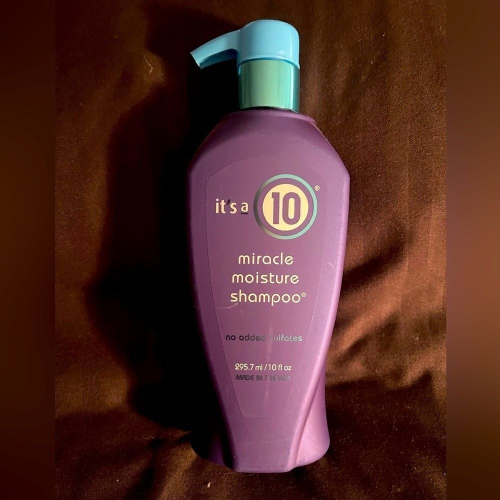 It’s a 10 Miracle Moisture Shampoo